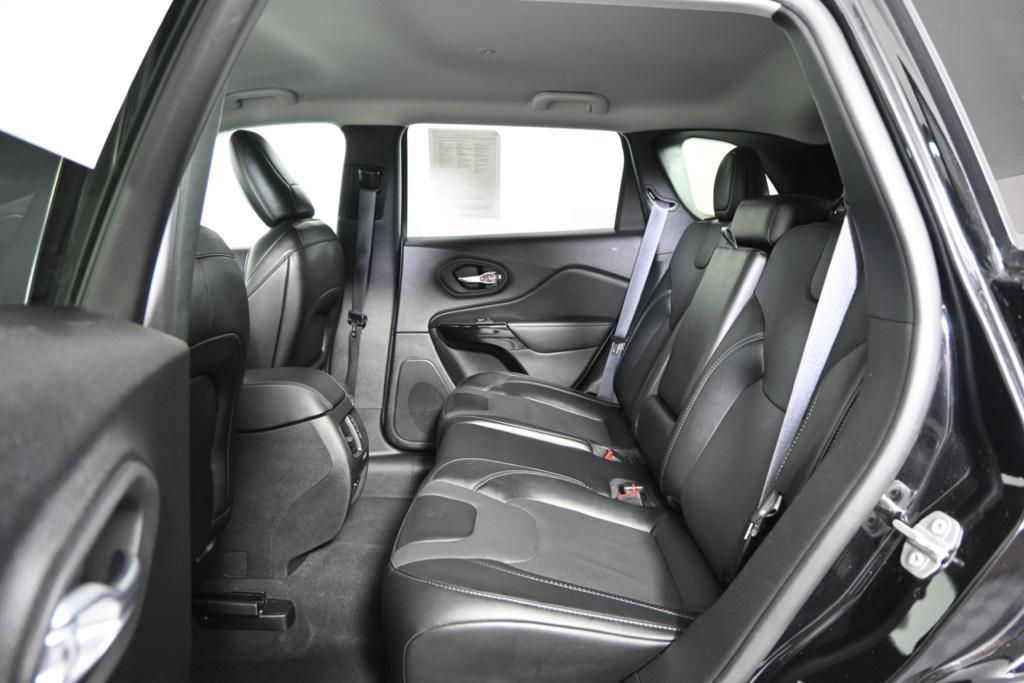 used 2023 Jeep Cherokee car, priced at $23,997