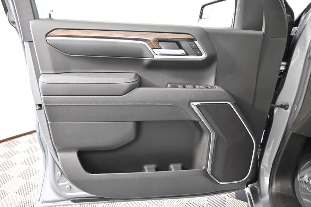 new 2026 Chevrolet Silverado 1500 car, priced at $48,595