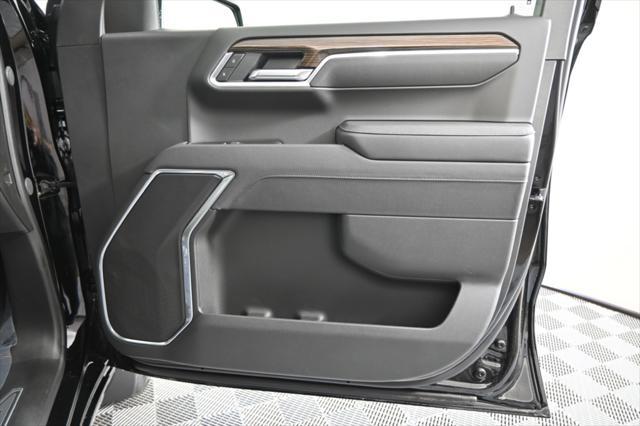 new 2025 Chevrolet Silverado 1500 car, priced at $51,695