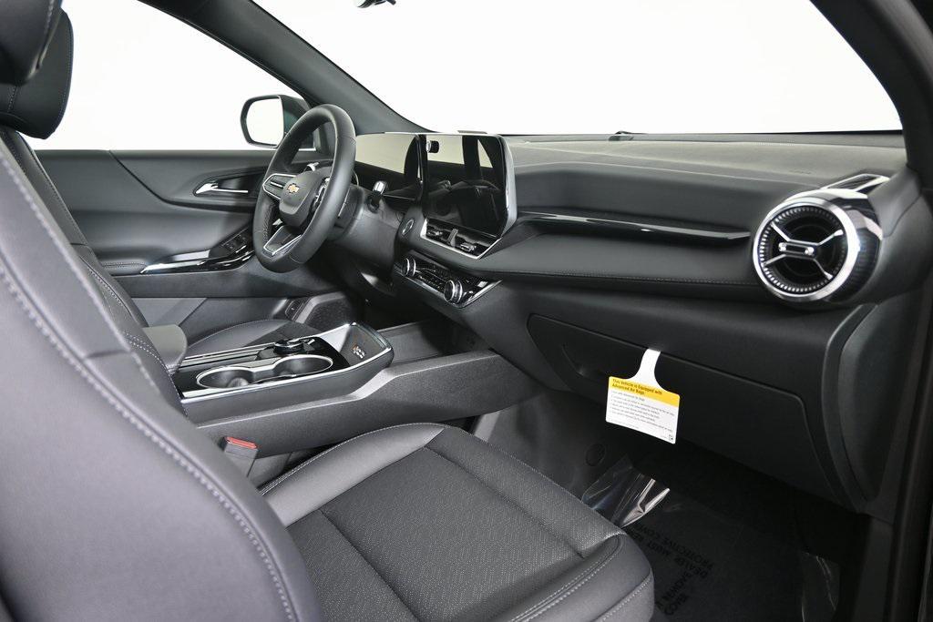 new 2026 Chevrolet Equinox car, priced at $32,234