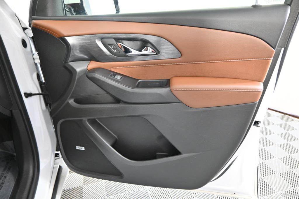 used 2020 Chevrolet Traverse car, priced at $23,579