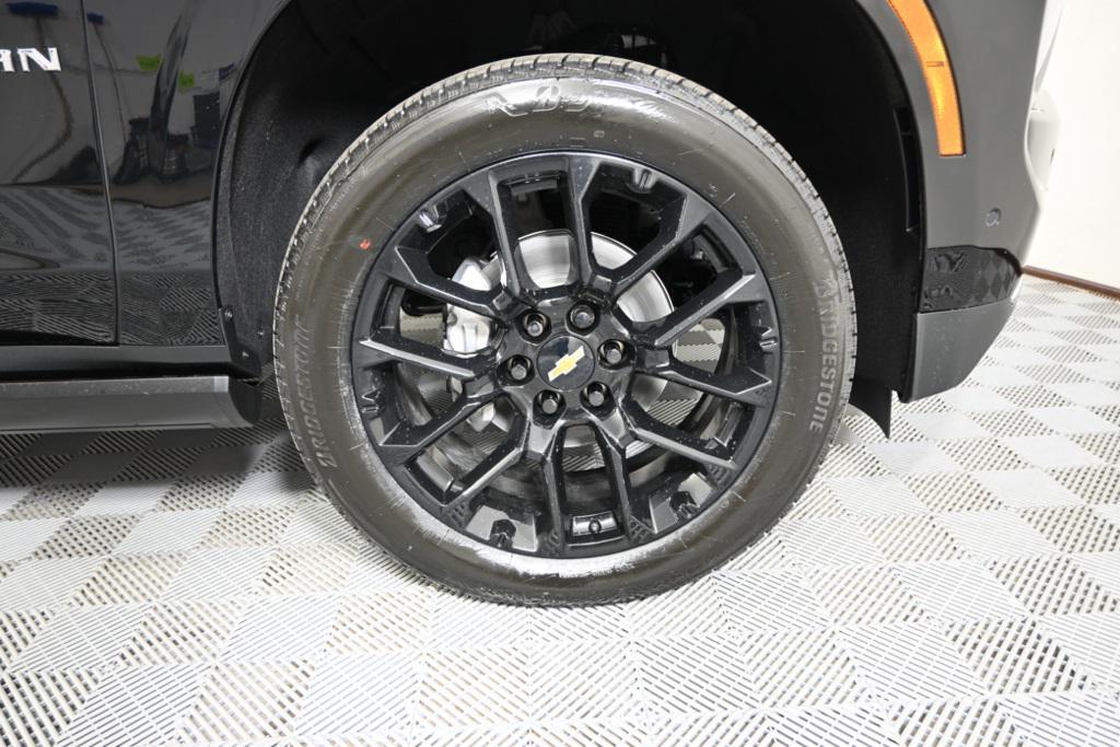 new 2026 Chevrolet Suburban car, priced at $98,175