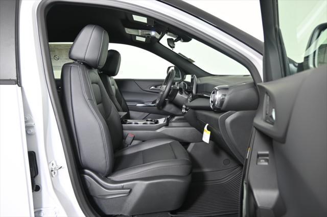new 2026 Chevrolet Equinox car, priced at $33,188