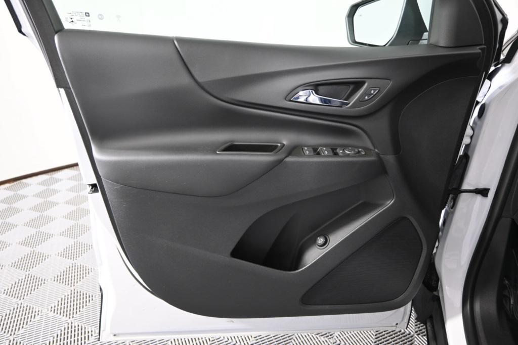 used 2022 Chevrolet Equinox car, priced at $23,979