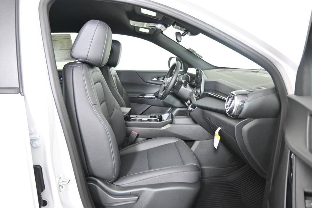 new 2026 Chevrolet Equinox car, priced at $32,374