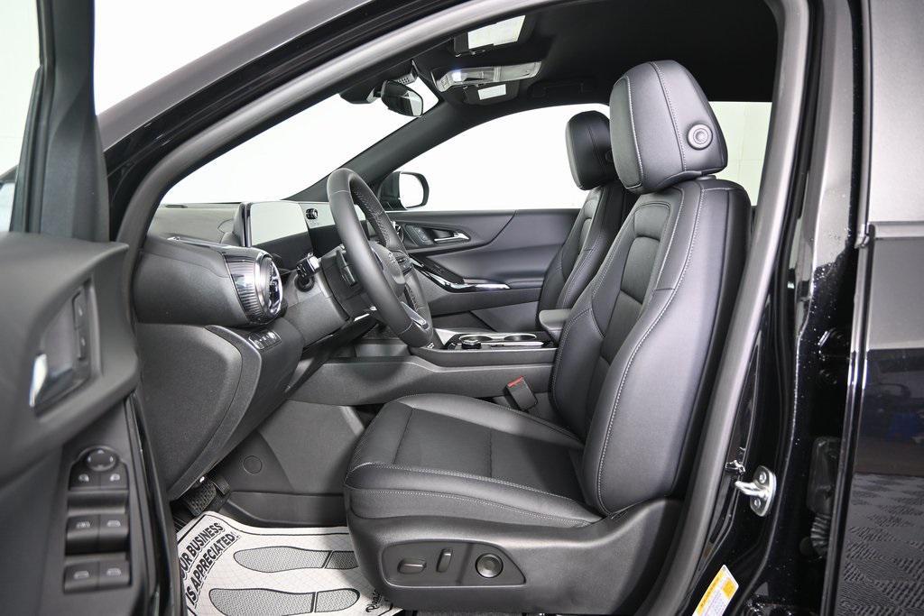 new 2026 Chevrolet Equinox car, priced at $32,270