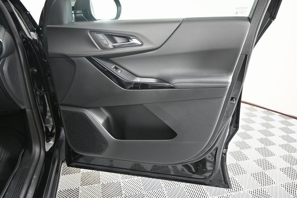 new 2026 Chevrolet Equinox car, priced at $32,270