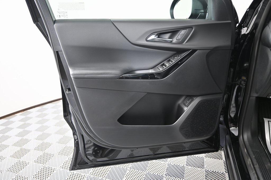 new 2026 Chevrolet Equinox car, priced at $32,270