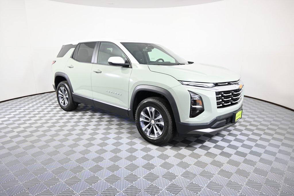 new 2026 Chevrolet Equinox car, priced at $32,628