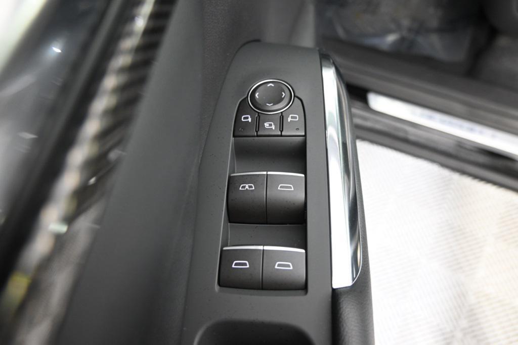 new 2026 Chevrolet Traverse car, priced at $58,420