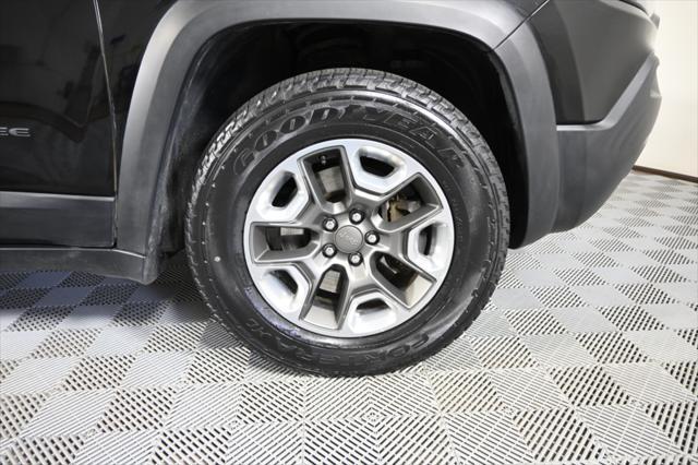 used 2019 Jeep Cherokee car, priced at $16,597
