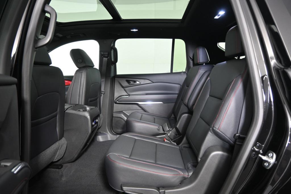 new 2026 Chevrolet Traverse car, priced at $51,095
