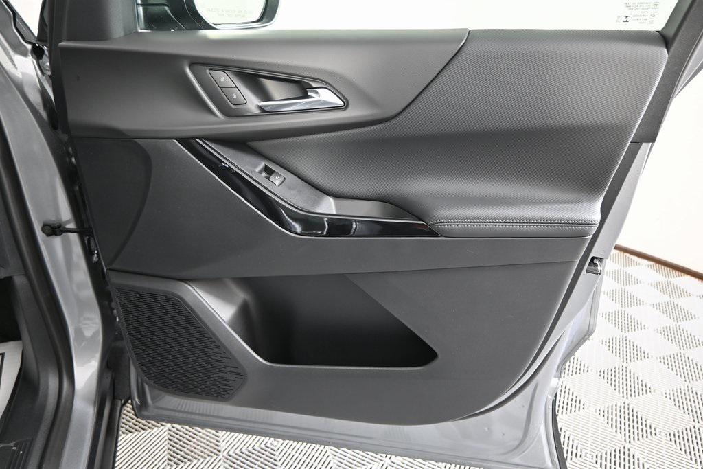 new 2026 Chevrolet Equinox car, priced at $31,383