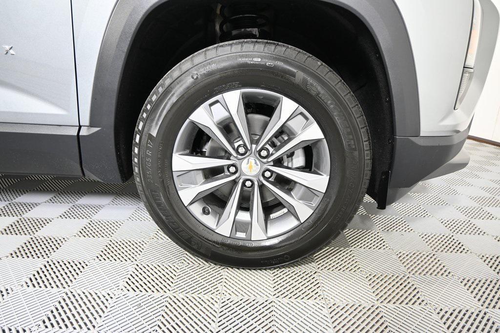 new 2026 Chevrolet Equinox car, priced at $31,383