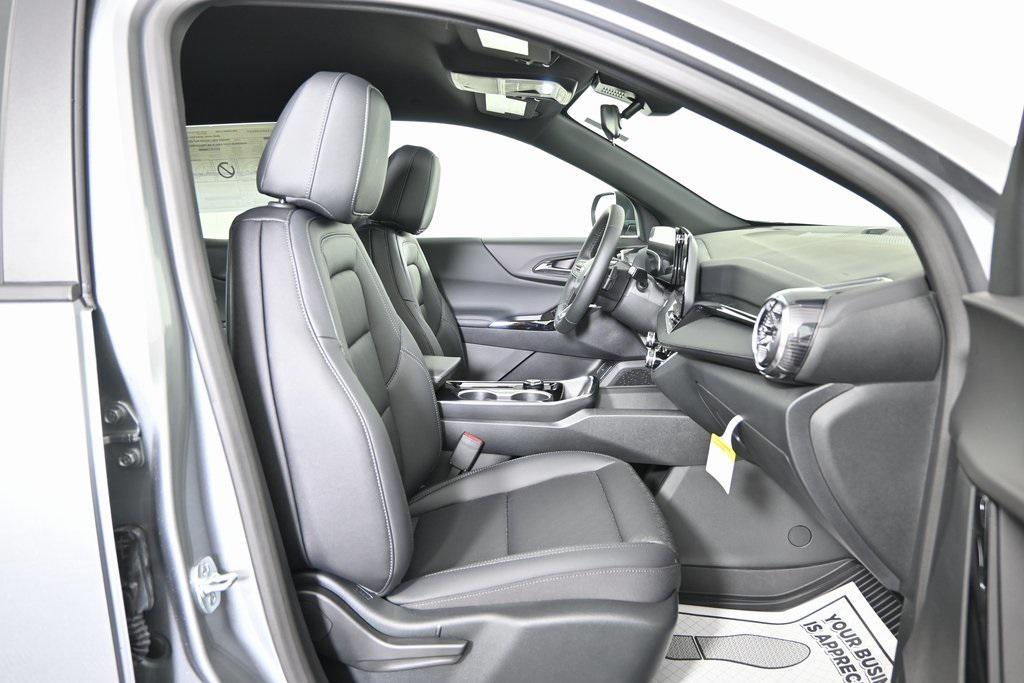 new 2026 Chevrolet Equinox car, priced at $31,383