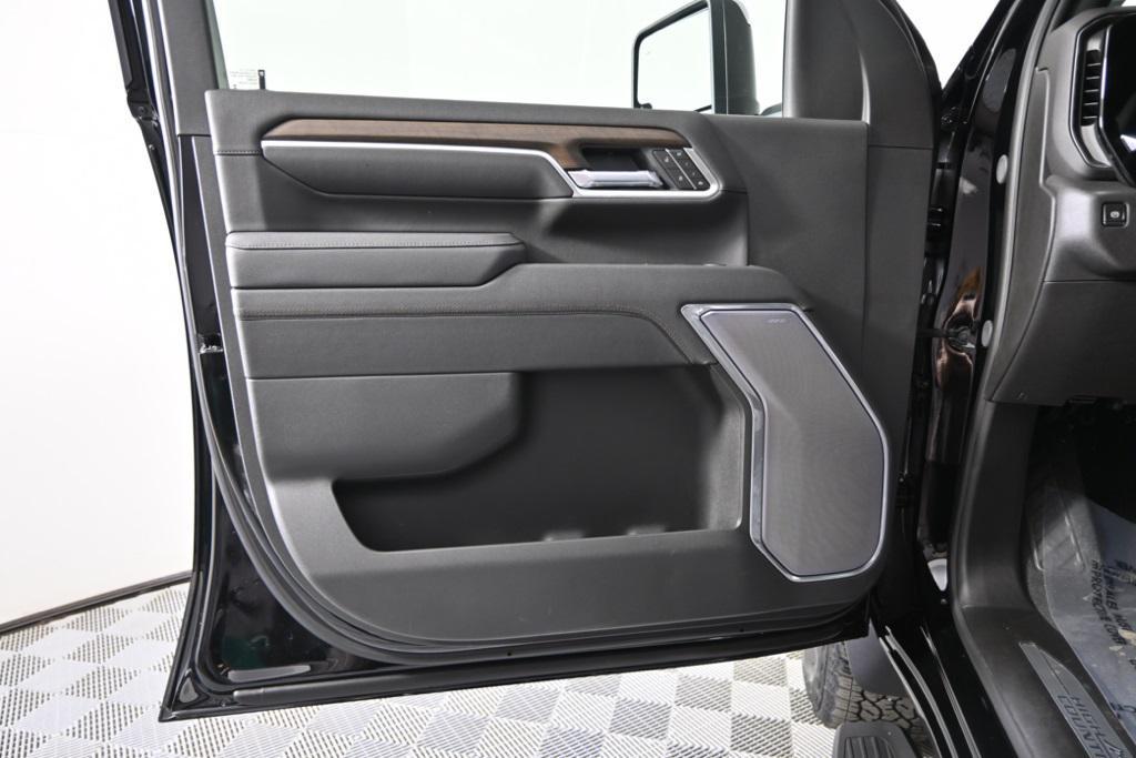 new 2025 Chevrolet Silverado 2500 car, priced at $80,845