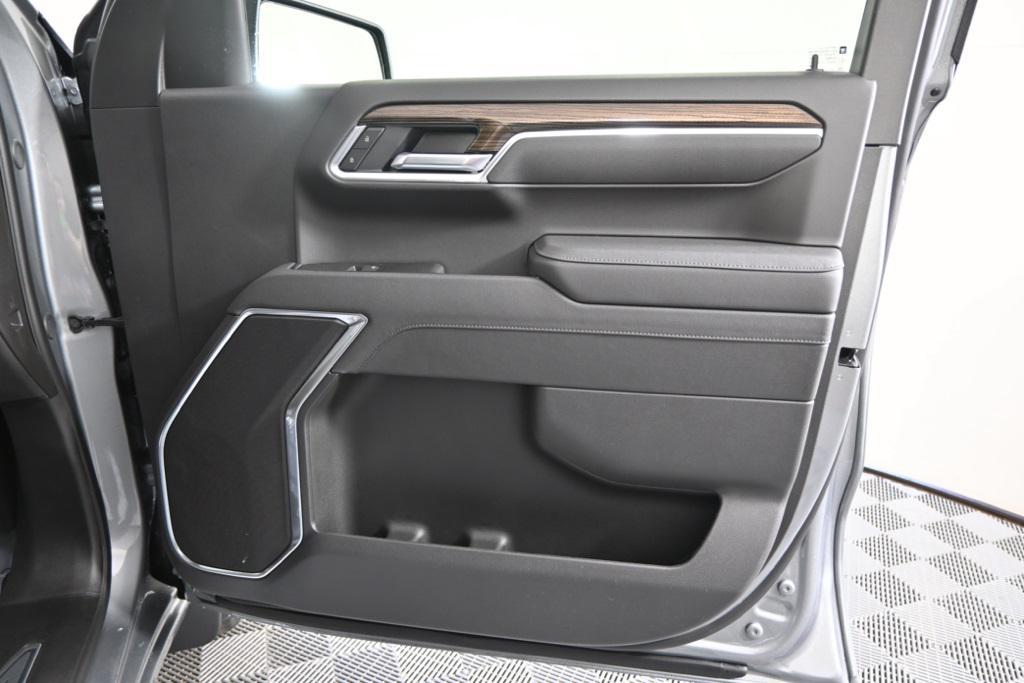 new 2025 Chevrolet Silverado 1500 car, priced at $51,695