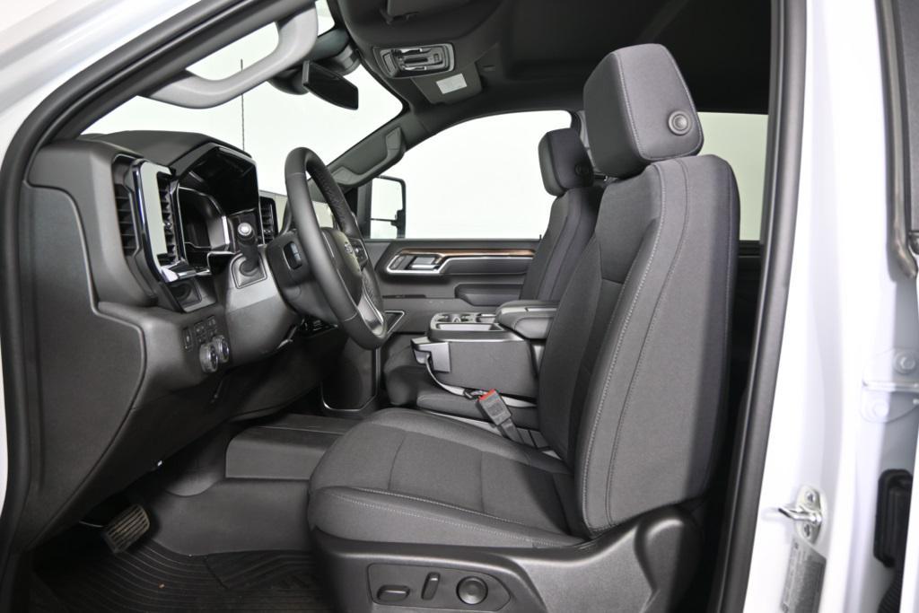 new 2025 Chevrolet Silverado 2500 car, priced at $72,300