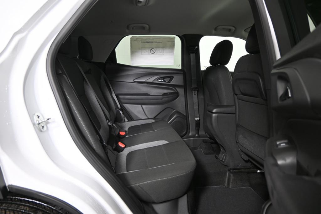 new 2025 Chevrolet TrailBlazer car, priced at $27,675