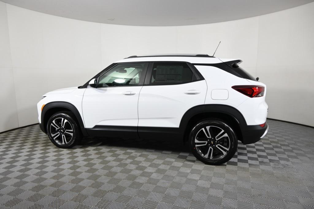 new 2025 Chevrolet TrailBlazer car, priced at $27,675