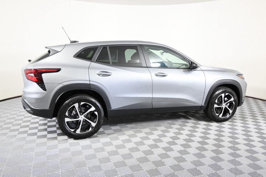 new 2025 Chevrolet Trax car, priced at $23,075