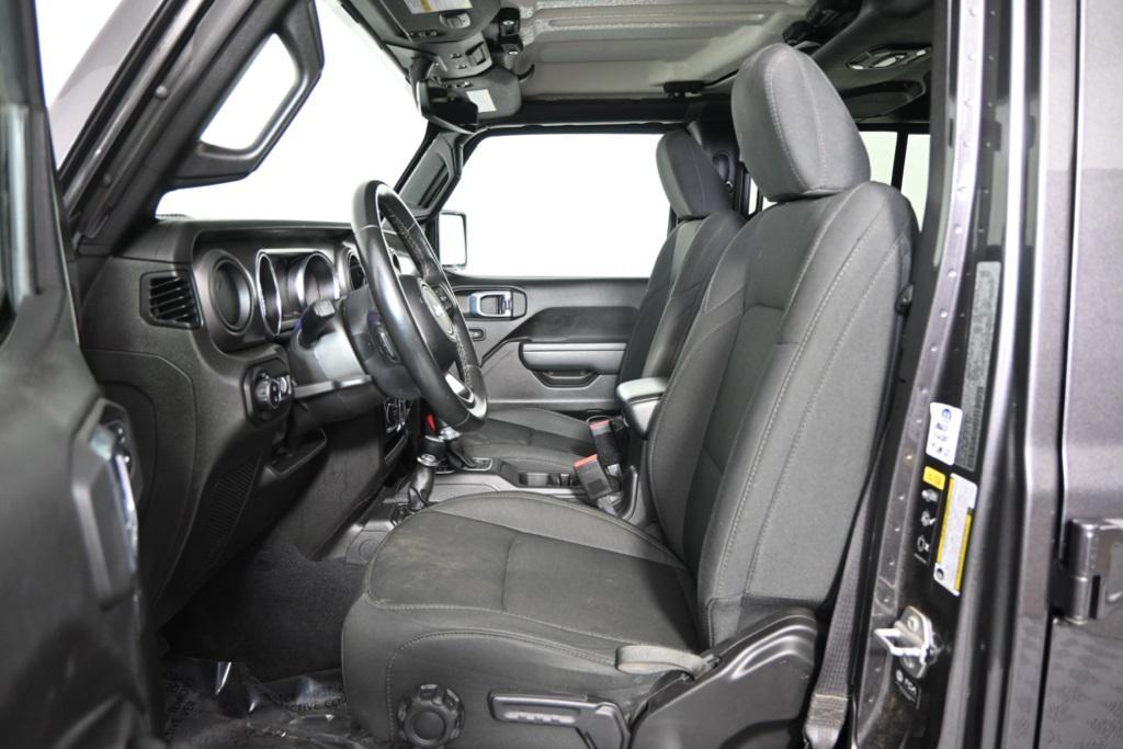 used 2022 Jeep Gladiator car, priced at $27,979