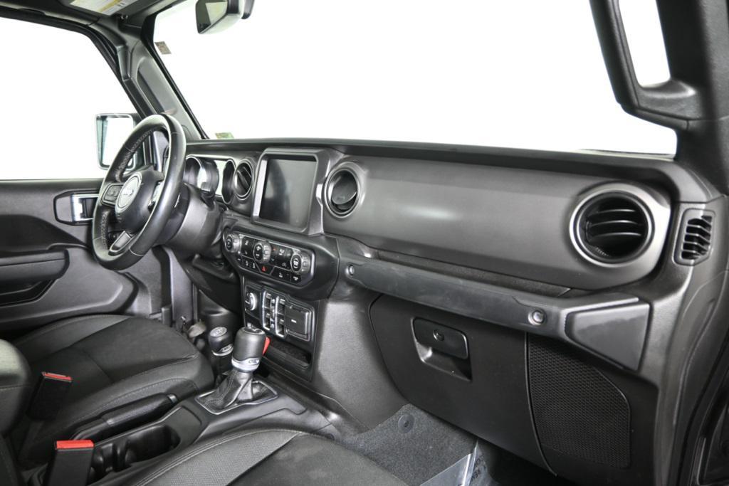 used 2022 Jeep Gladiator car, priced at $27,979