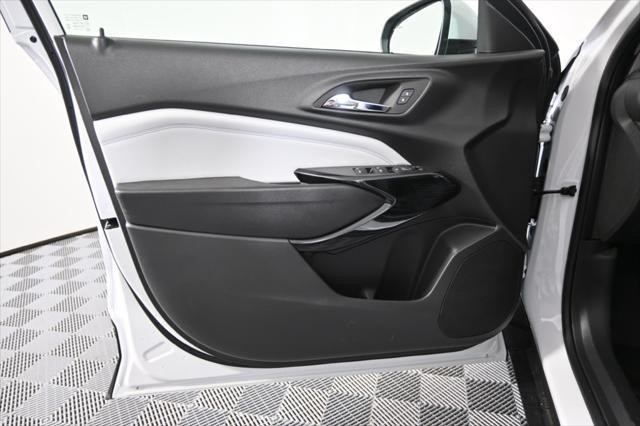 new 2025 Chevrolet Trax car, priced at $24,150