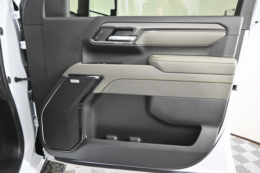 used 2025 Chevrolet Silverado 2500 car, priced at $76,979