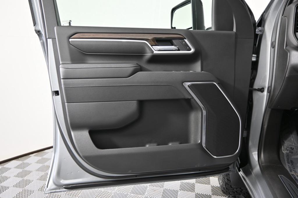 new 2026 Chevrolet Silverado 3500 car, priced at $76,135