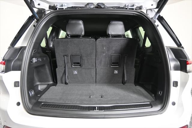 used 2023 Jeep Grand Cherokee L car, priced at $34,597