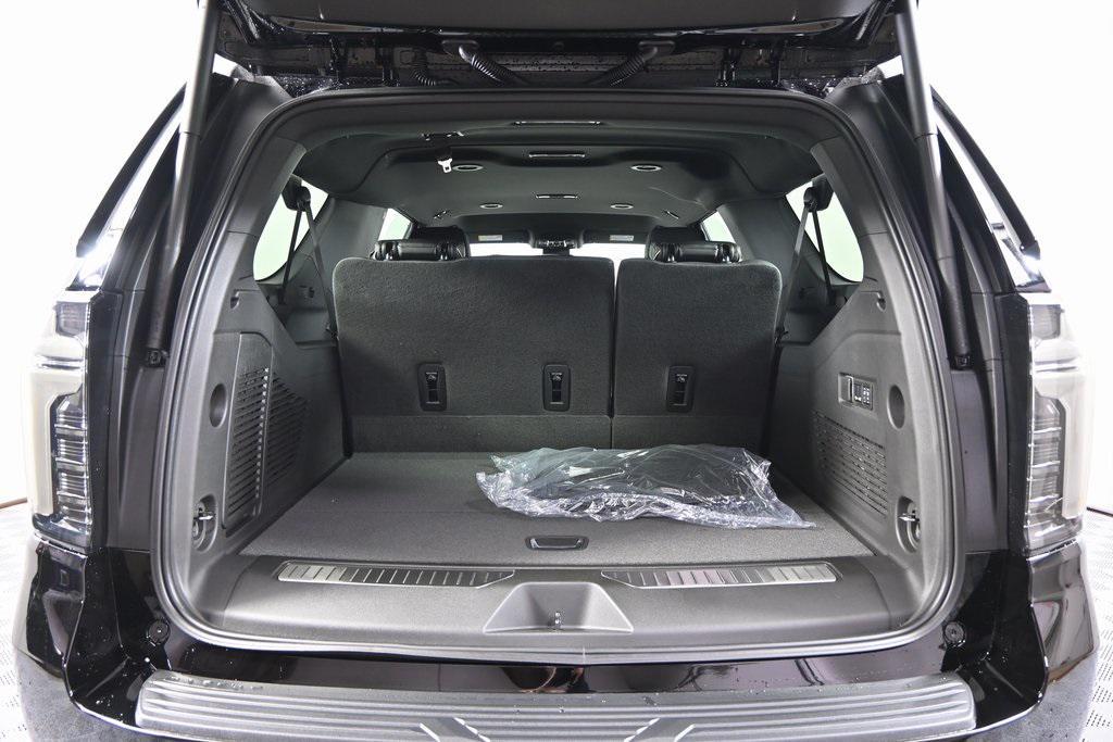 new 2026 Chevrolet Suburban car, priced at $80,895