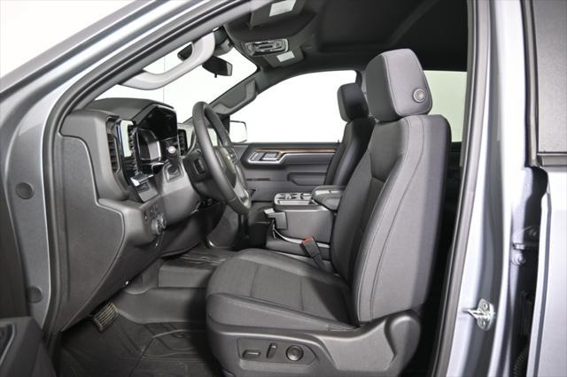 new 2025 Chevrolet Silverado 1500 car, priced at $55,915