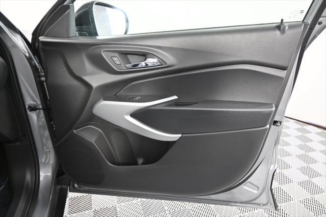 new 2025 Chevrolet Trax car, priced at $22,415