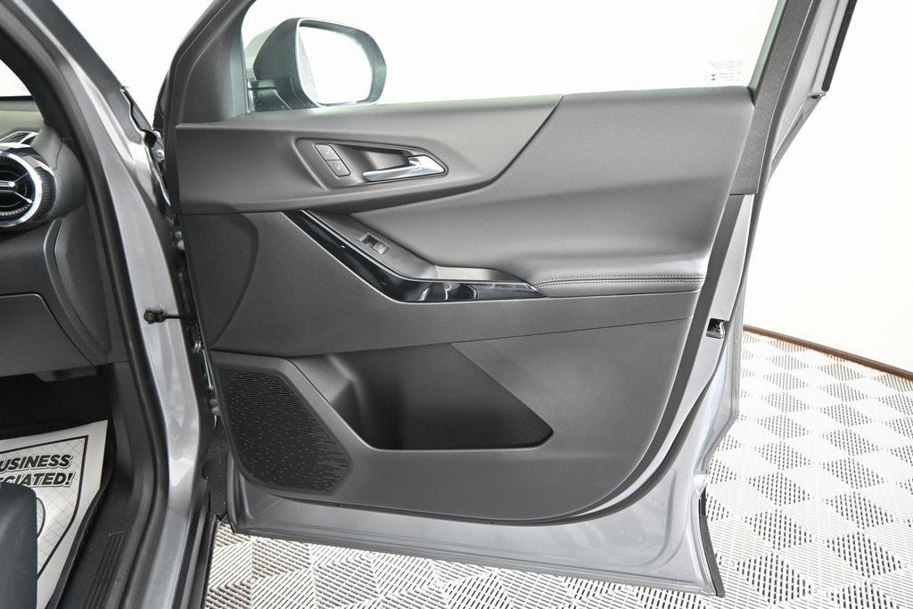 new 2026 Chevrolet Equinox car, priced at $32,180