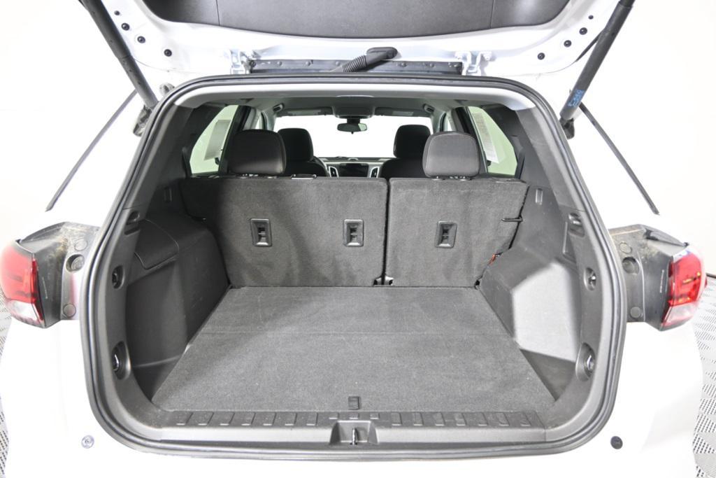 used 2022 Chevrolet Equinox car, priced at $21,979