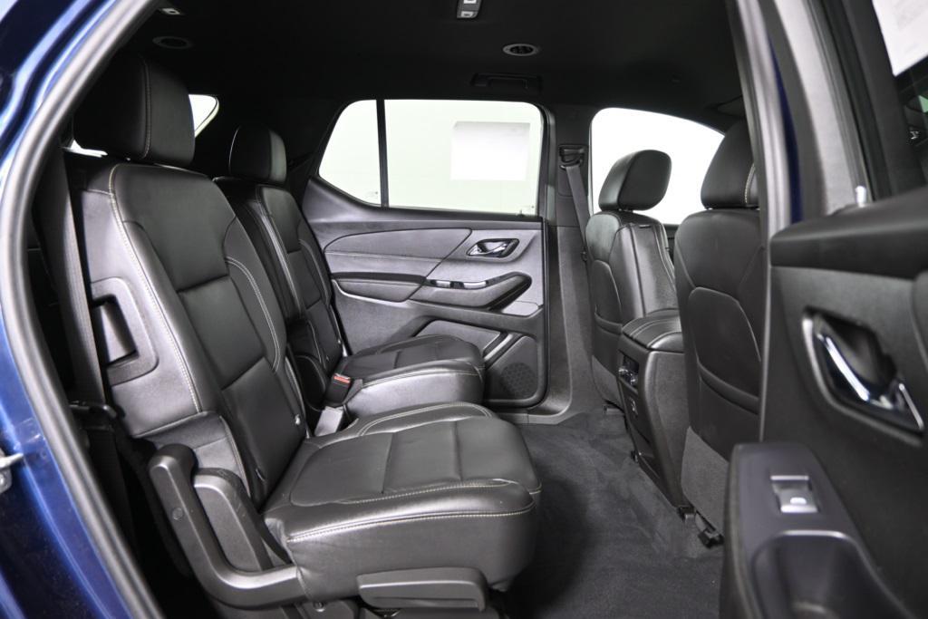 used 2022 Chevrolet Traverse car, priced at $25,579