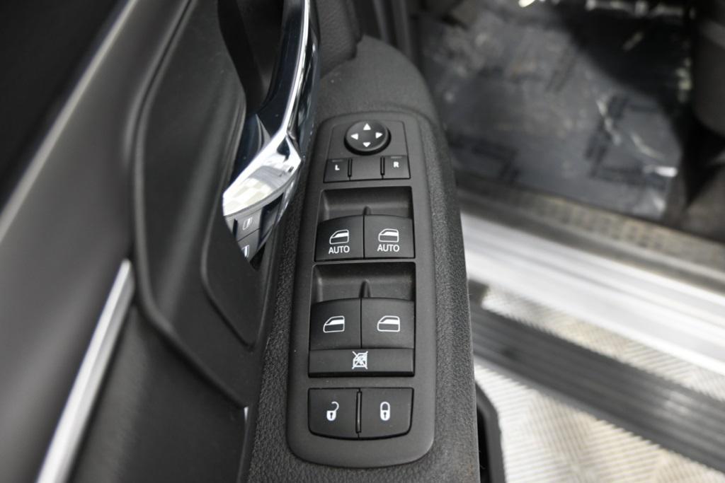 used 2022 Ram 1500 Classic car, priced at $30,979