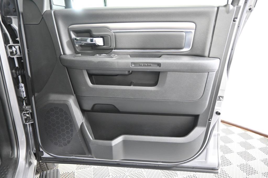 used 2022 Ram 1500 Classic car, priced at $30,979