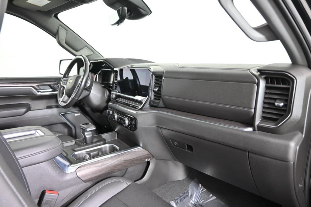 used 2022 Chevrolet Silverado 1500 car, priced at $41,997