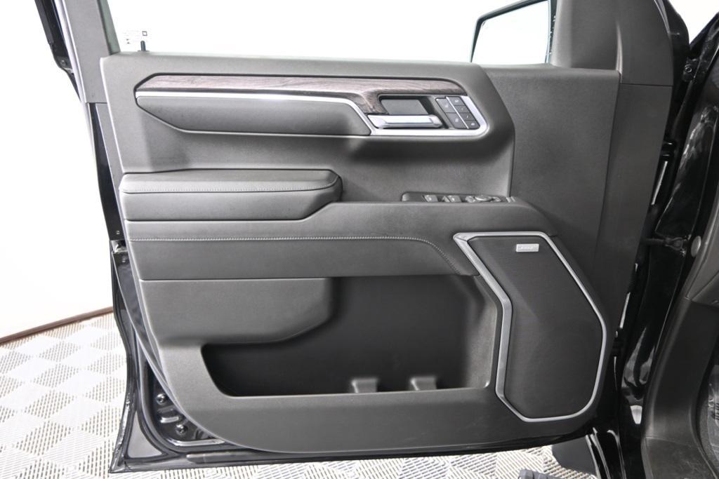 used 2022 Chevrolet Silverado 1500 car, priced at $41,997