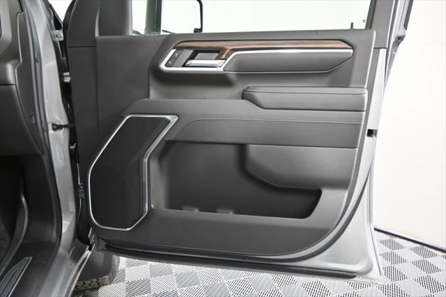 new 2025 Chevrolet Silverado 3500 car, priced at $73,220