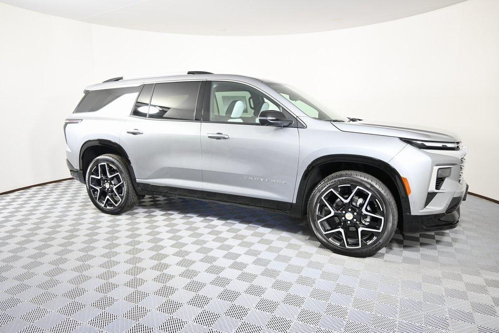 new 2026 Chevrolet Traverse car, priced at $59,295
