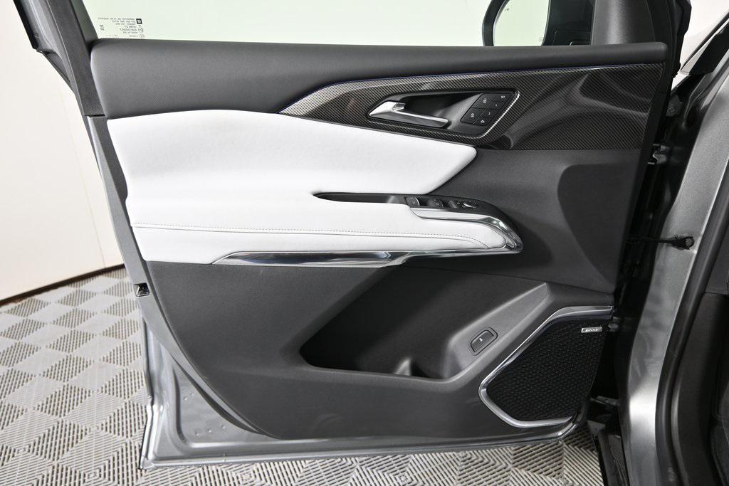 new 2026 Chevrolet Traverse car, priced at $59,295