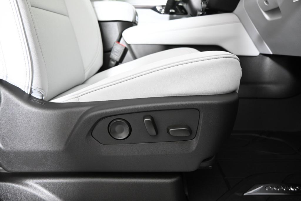 new 2025 Chevrolet Suburban car, priced at $76,190