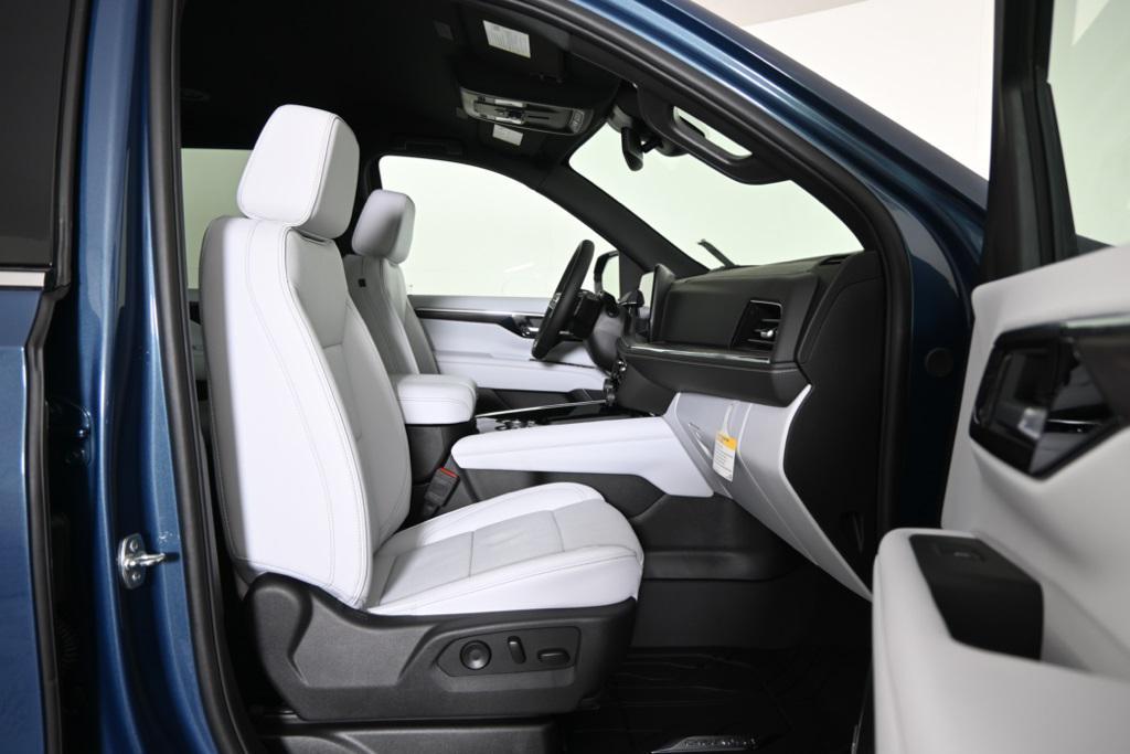 new 2025 Chevrolet Suburban car, priced at $76,190