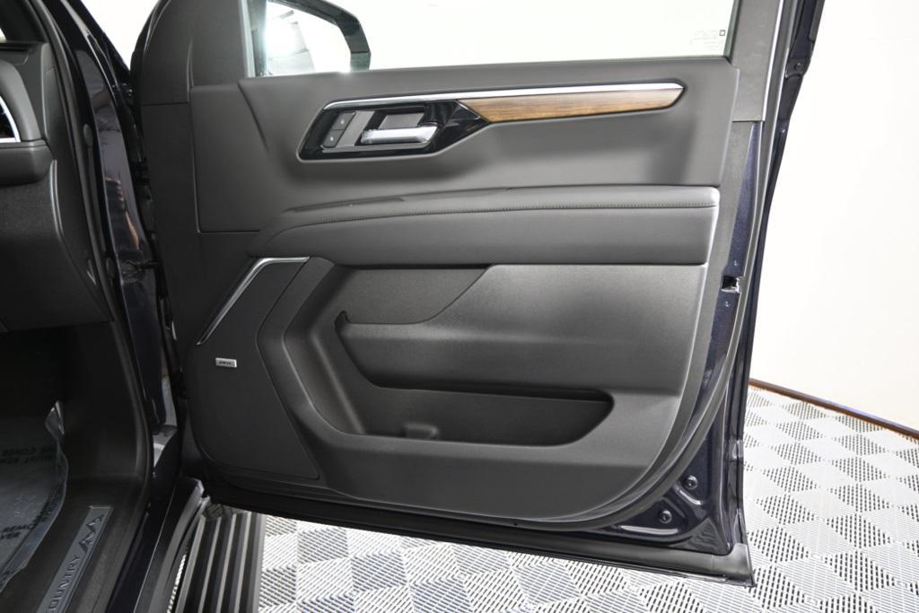 new 2026 Chevrolet Suburban car, priced at $93,605