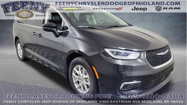 used 2023 Chrysler Pacifica car, priced at $26,500