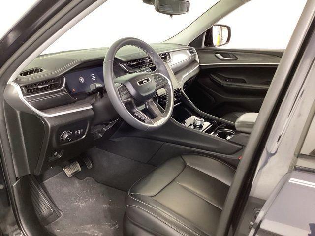 used 2023 Jeep Grand Cherokee car, priced at $34,435