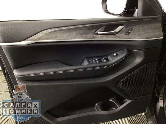 used 2023 Jeep Grand Cherokee car, priced at $34,406
